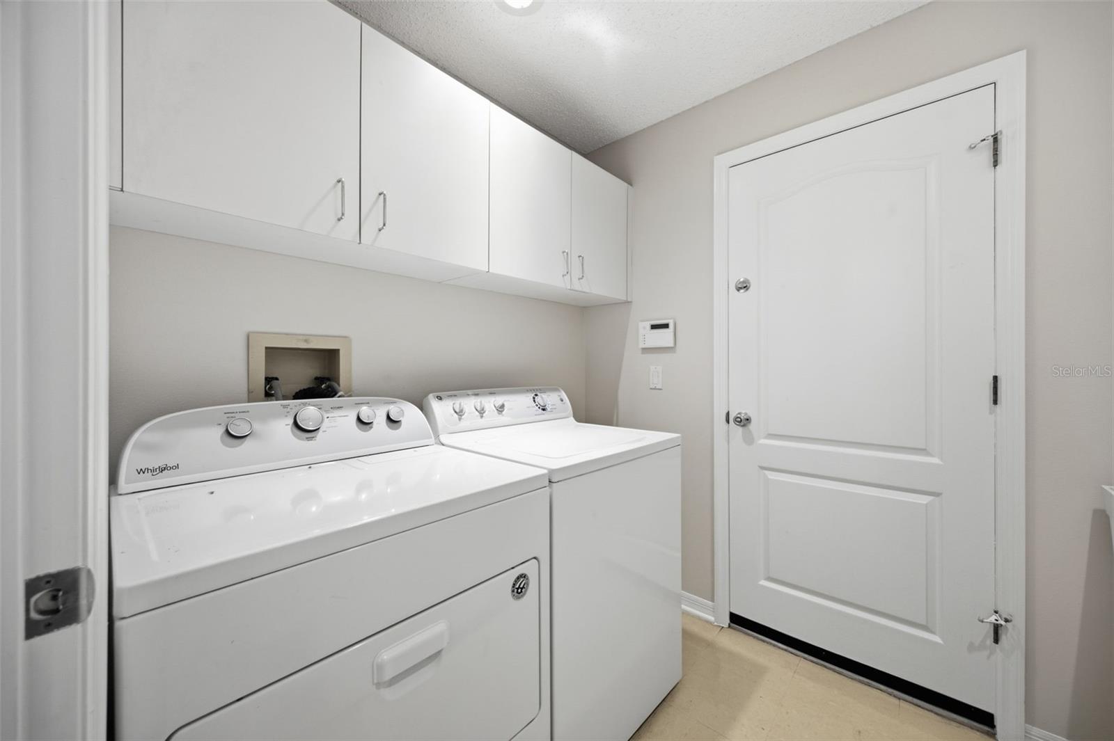 16416 WINDSOR PARK DR — photo 43