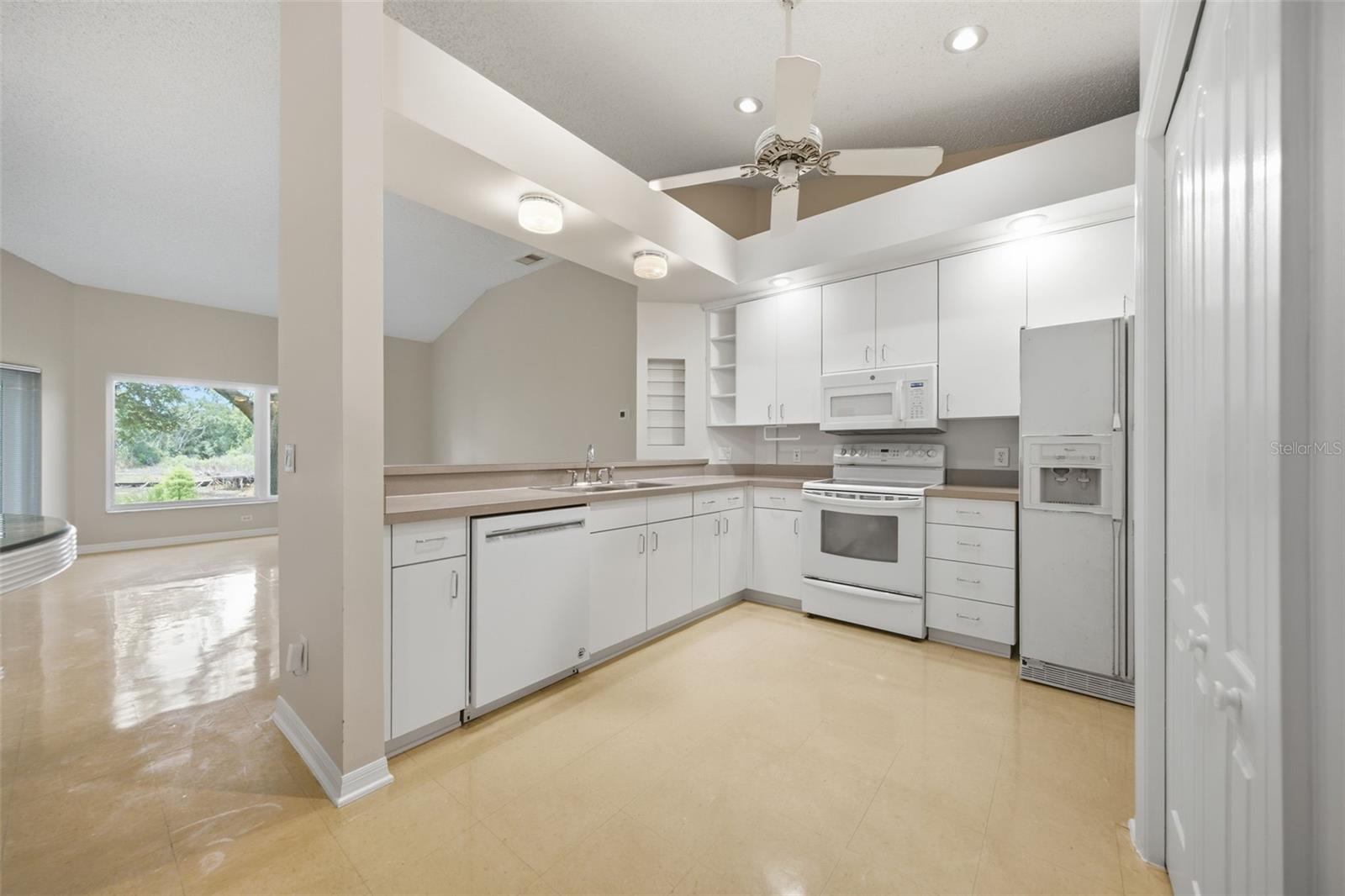16416 WINDSOR PARK DR — photo 20