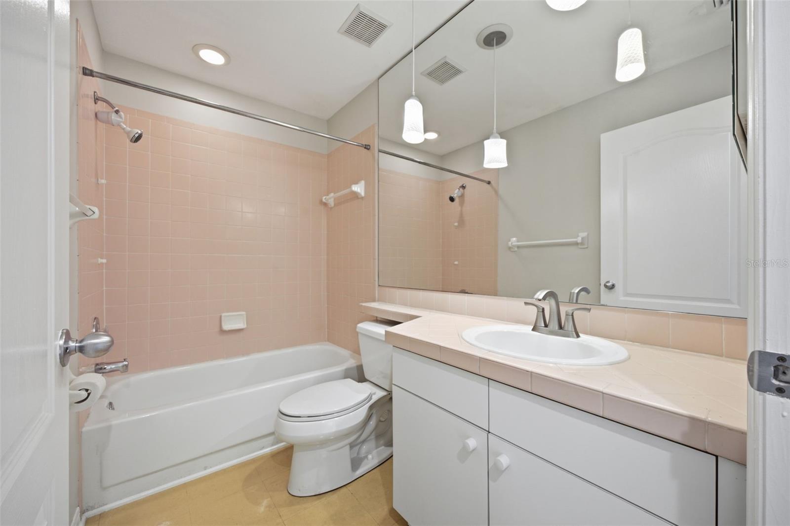 16416 WINDSOR PARK DR — photo 41