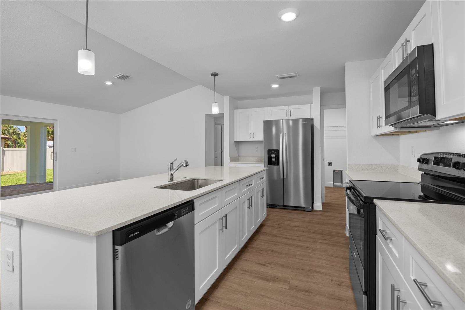 4462 AMARI RD — photo 2
