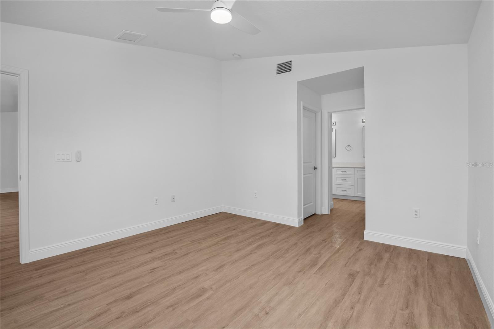 4462 AMARI RD — photo 7