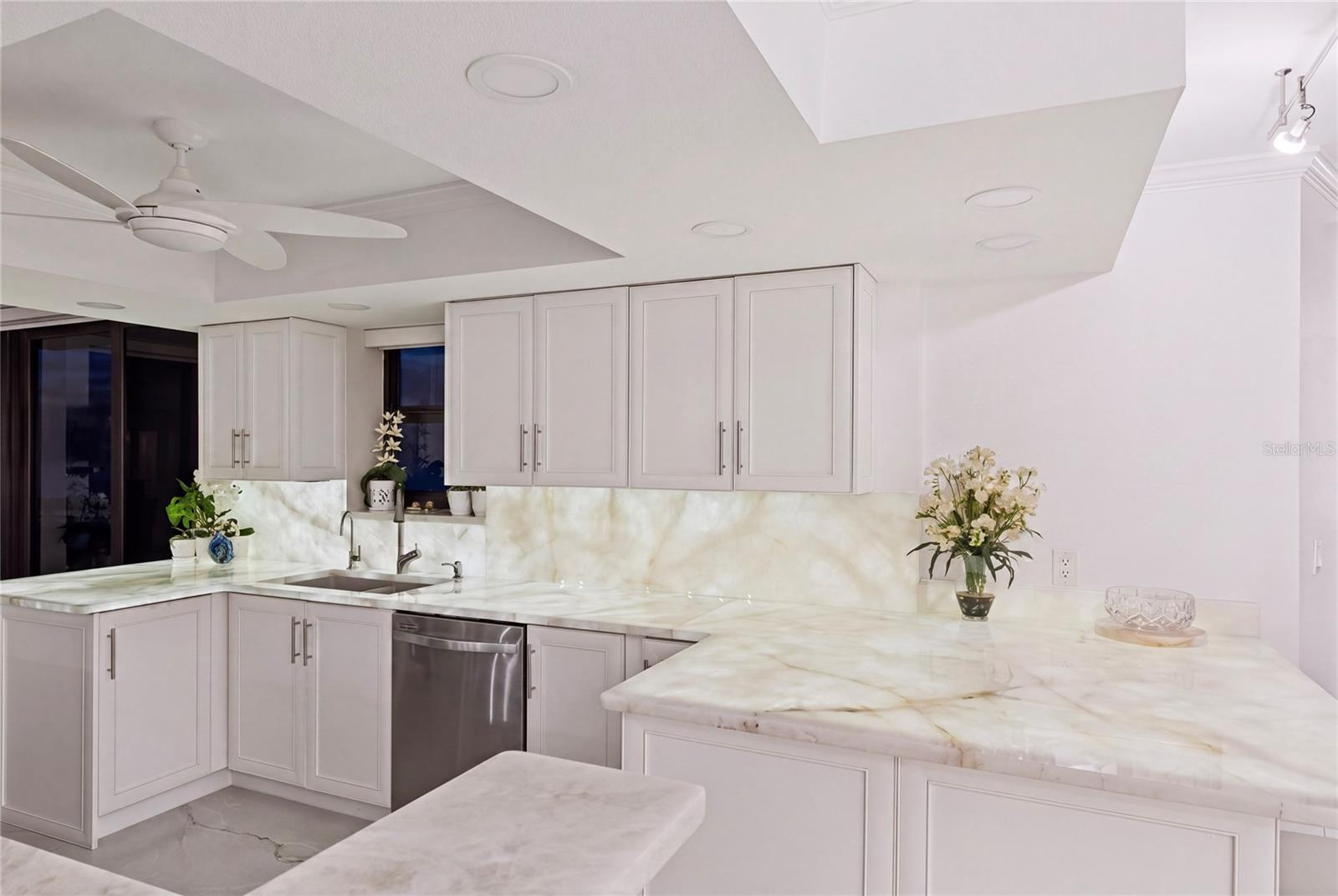 1660 GULF BLVD #PH1 — photo 33