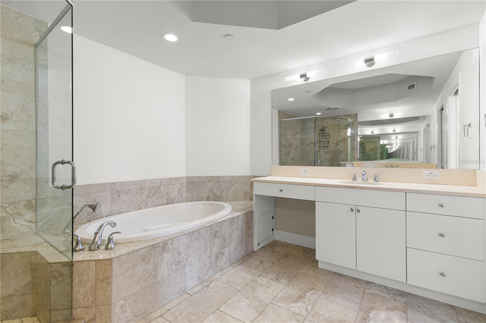 1325 SNELL ISLE BLVD NE #812 — photo 12