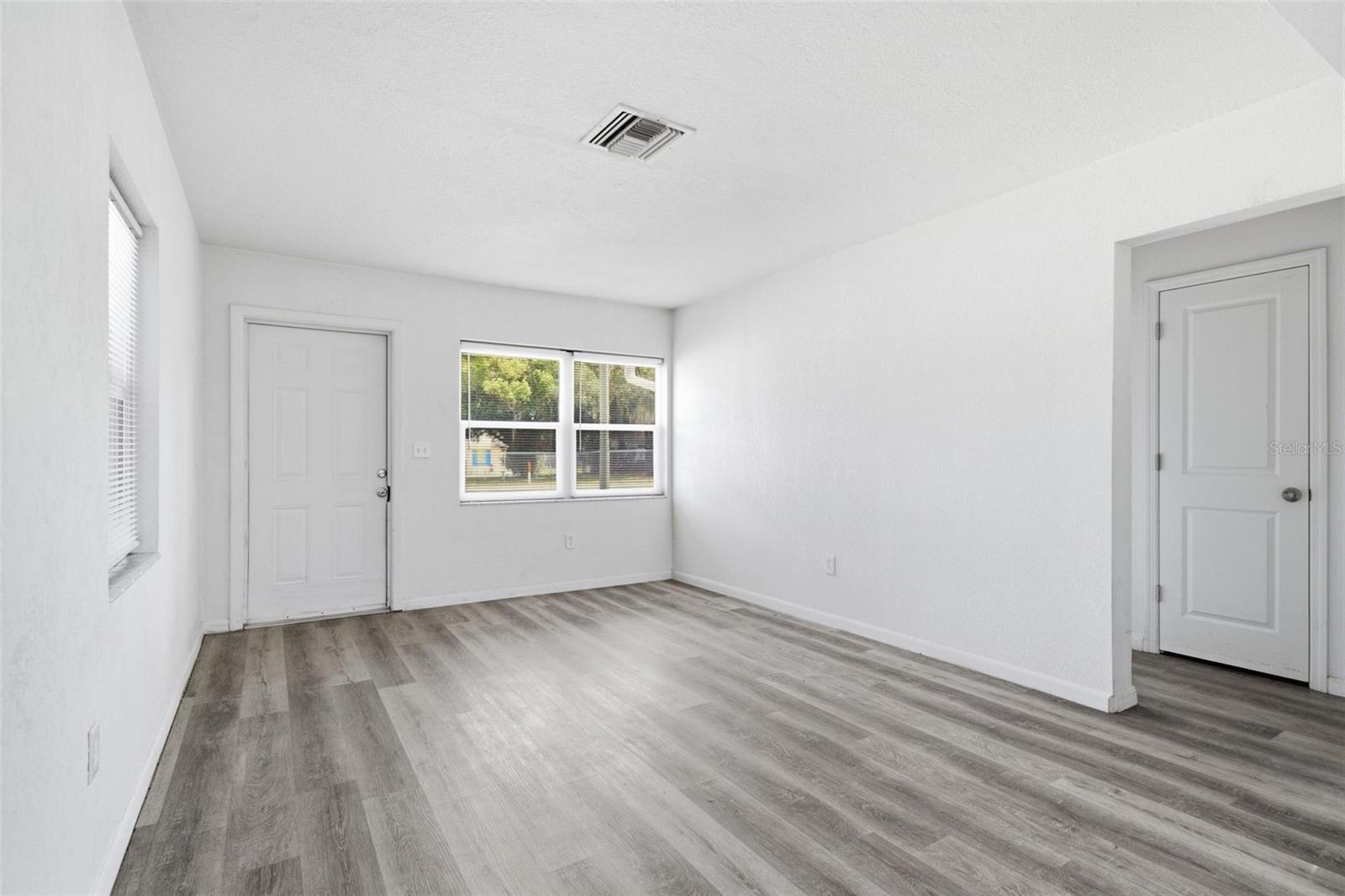 6252 MASSACHUSETTS AVE — photo 18