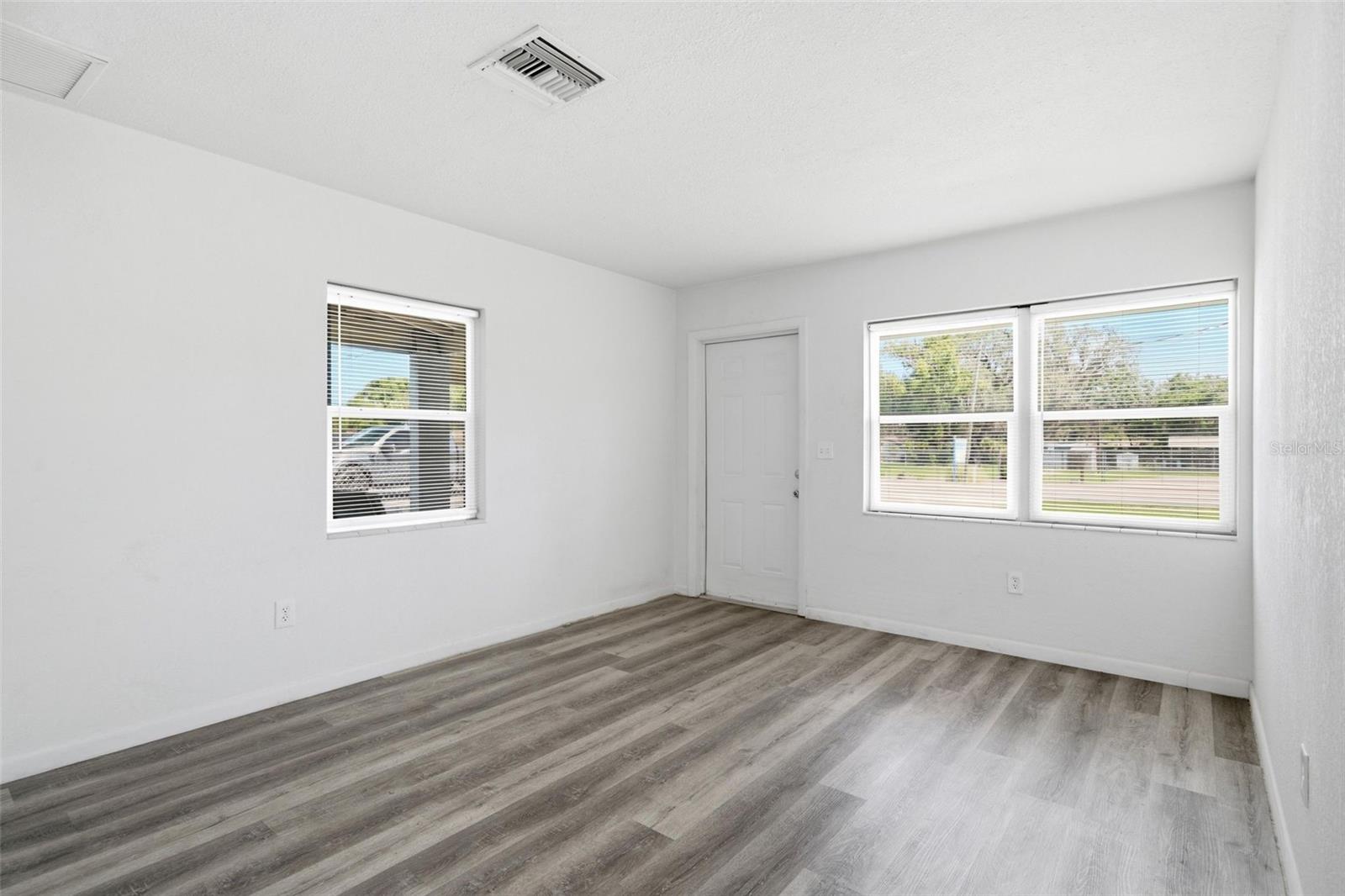 6252 MASSACHUSETTS AVE — photo 17