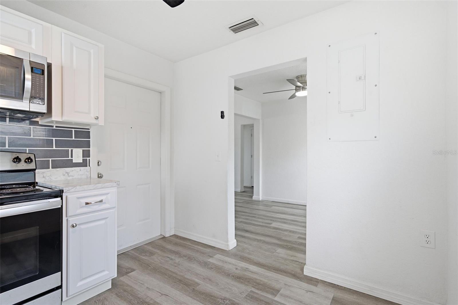 6252 MASSACHUSETTS AVE — photo 26