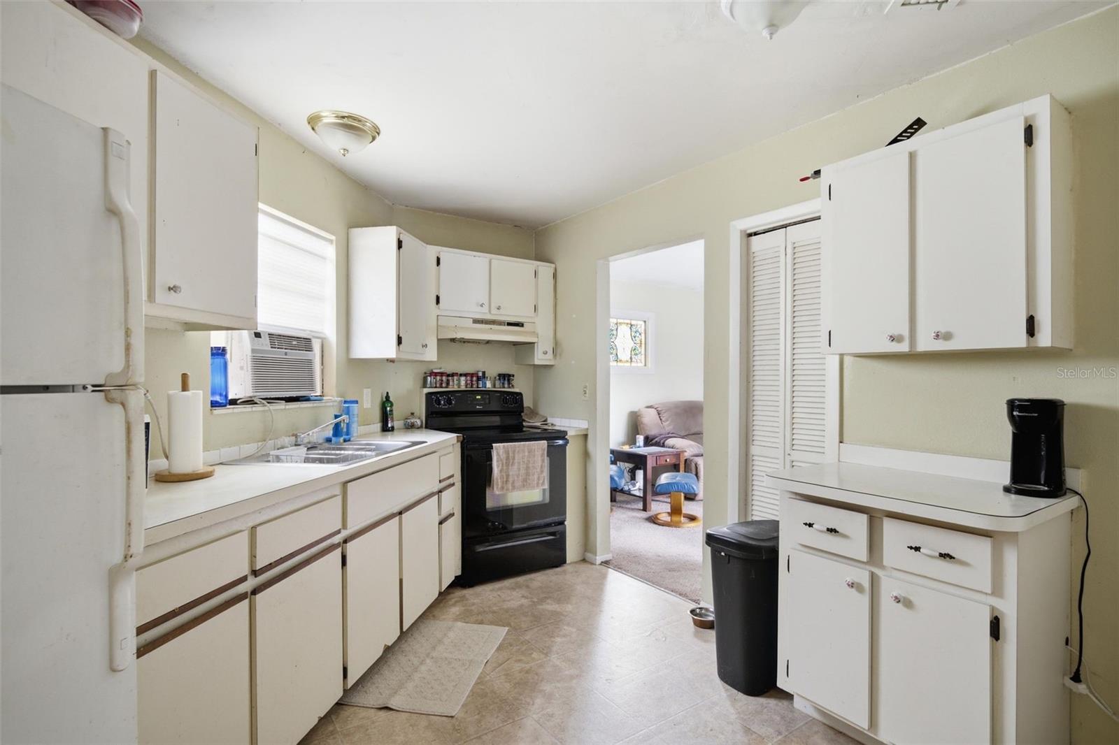 6252 MASSACHUSETTS AVE — photo 31