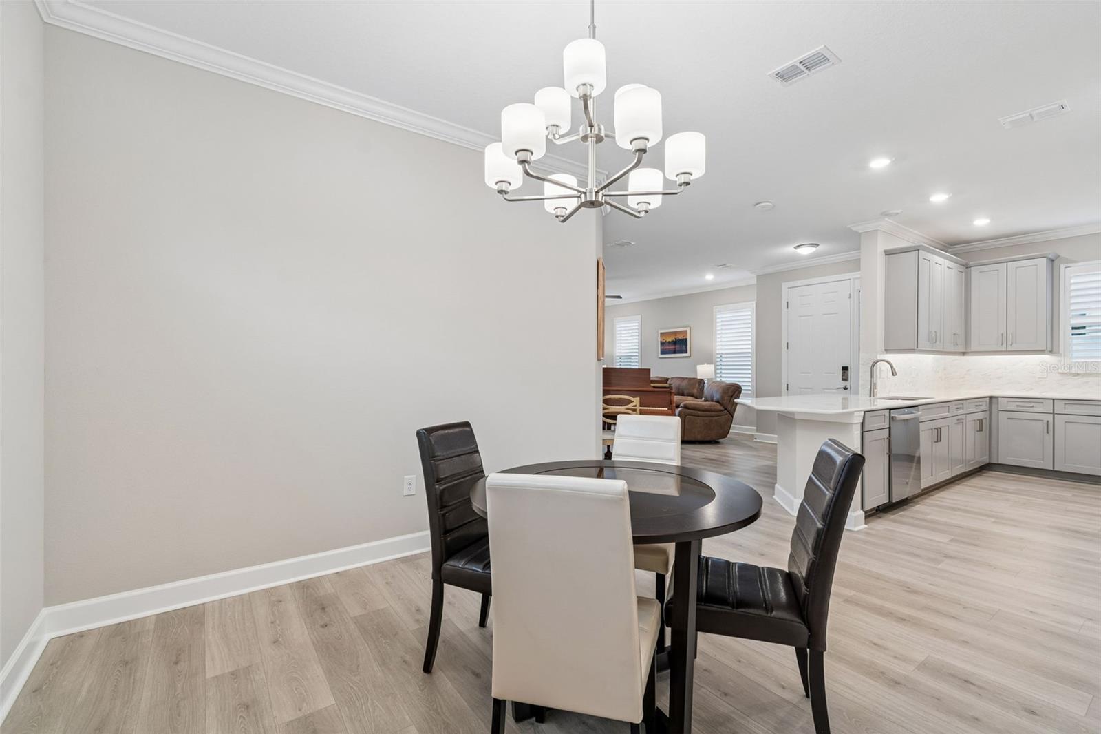 4618 ROSATTI RD — photo 32