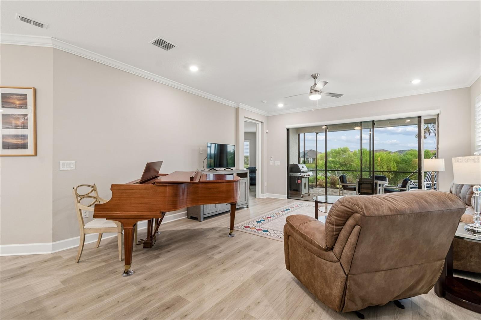 4618 ROSATTI RD — photo 38