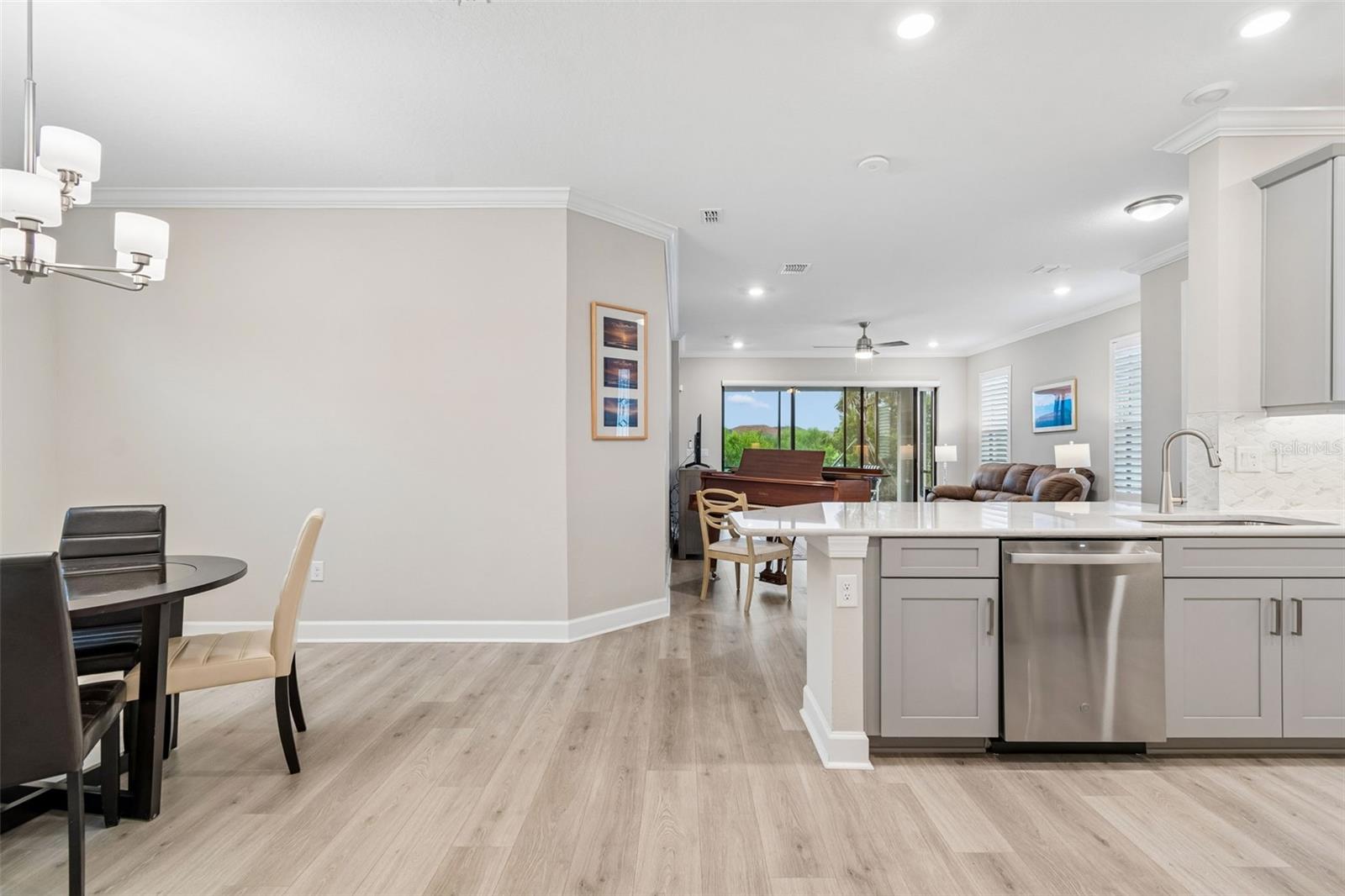 4618 ROSATTI RD — photo 27