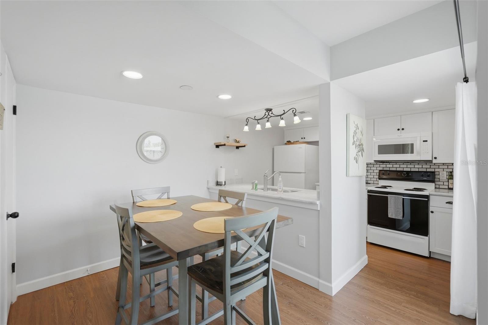 175 MEDALLION BLVD #F — photo 5