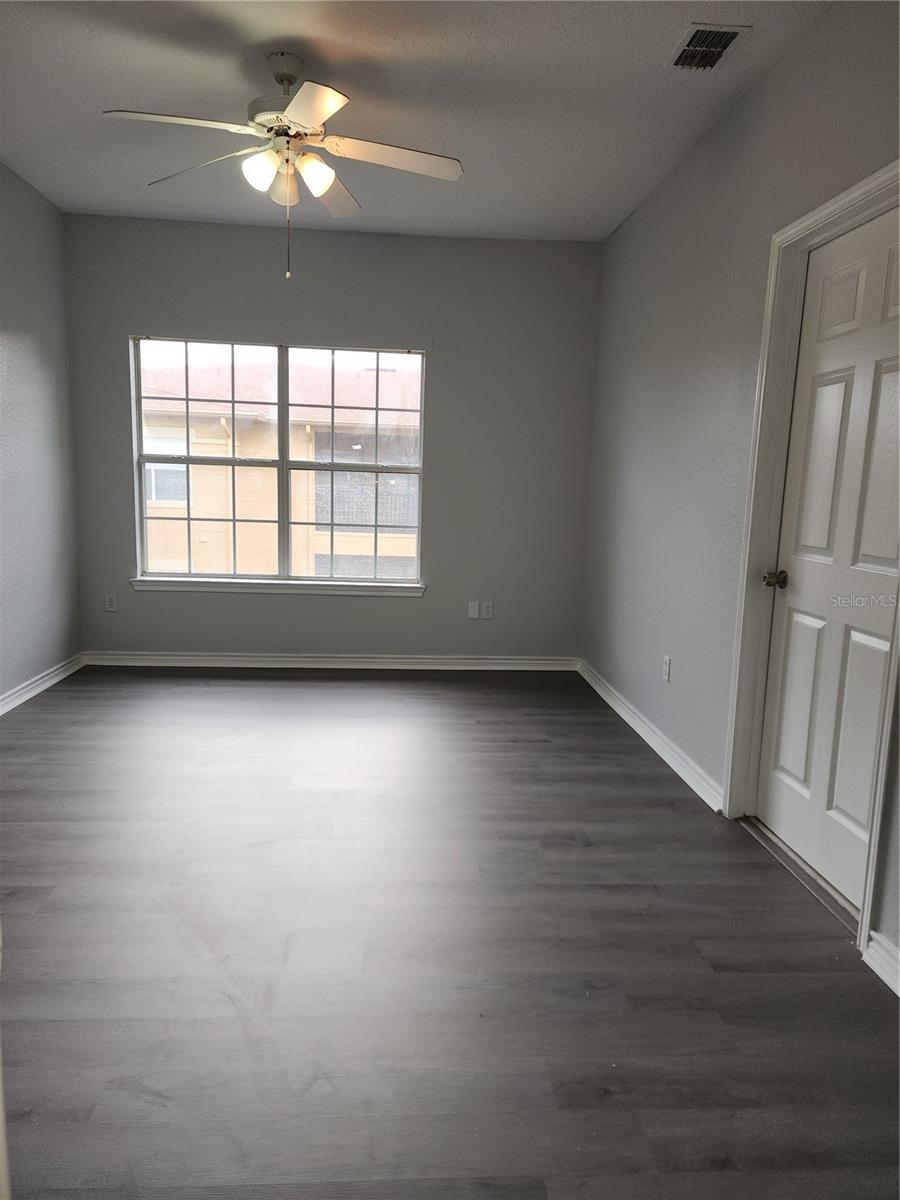 4323 BAYSIDE VILLAGE DR #329 — photo 25