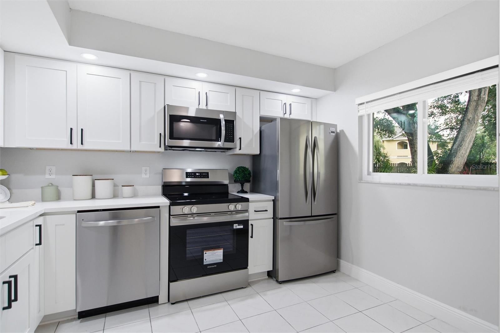 1241 S MARTIN LUTHER KING JR AVE #104 — photo 4