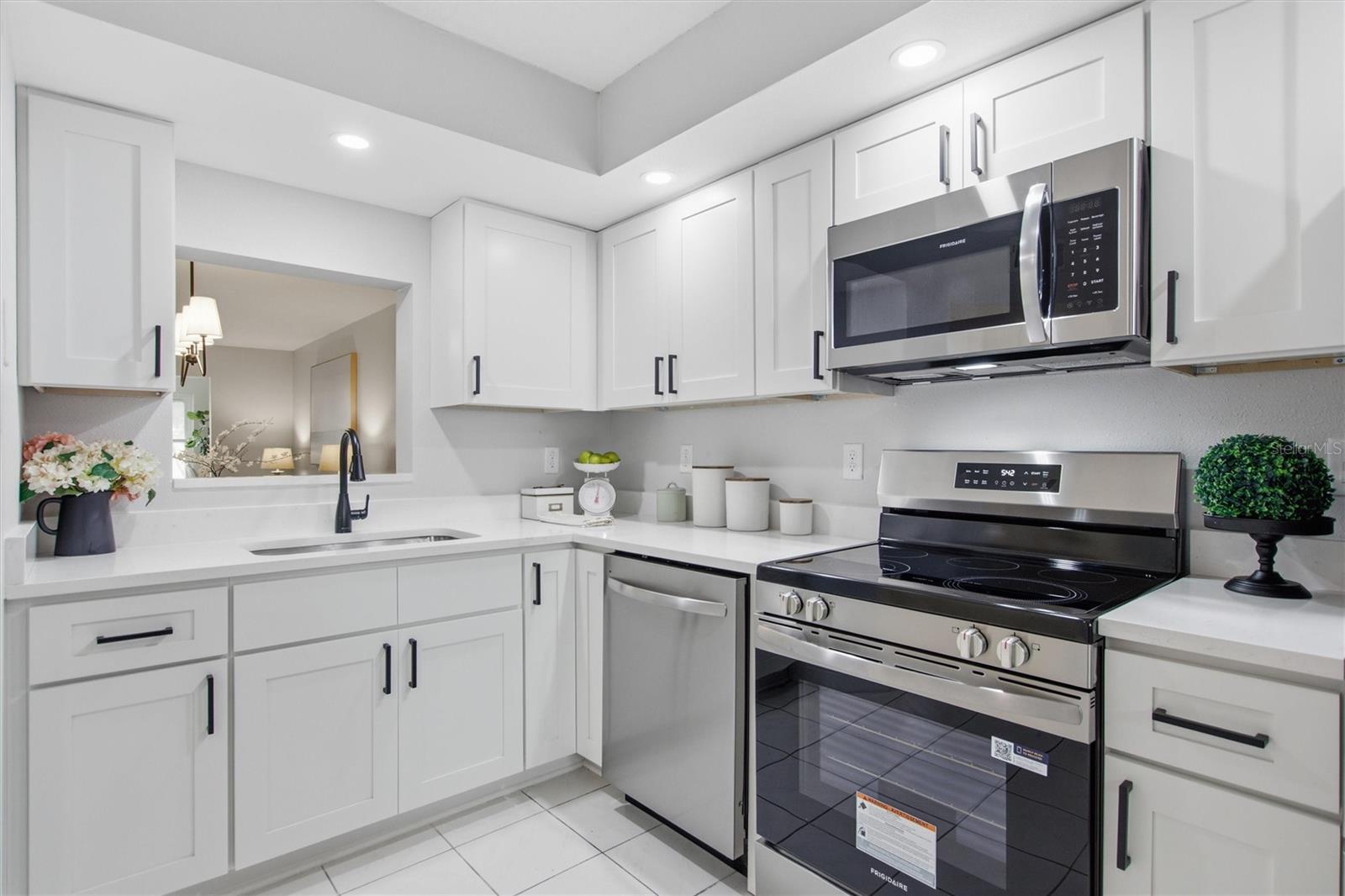 1241 S MARTIN LUTHER KING JR AVE #104 — photo 3