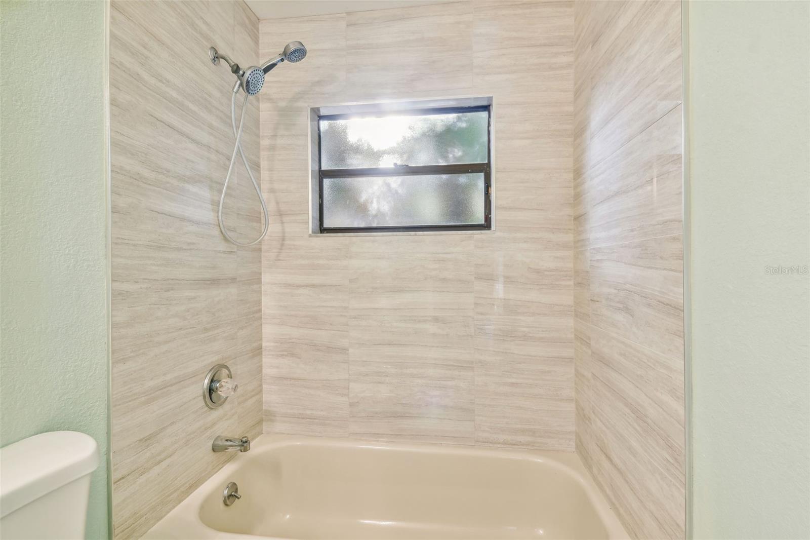 1010 RIFLECREST AVE — photo 14