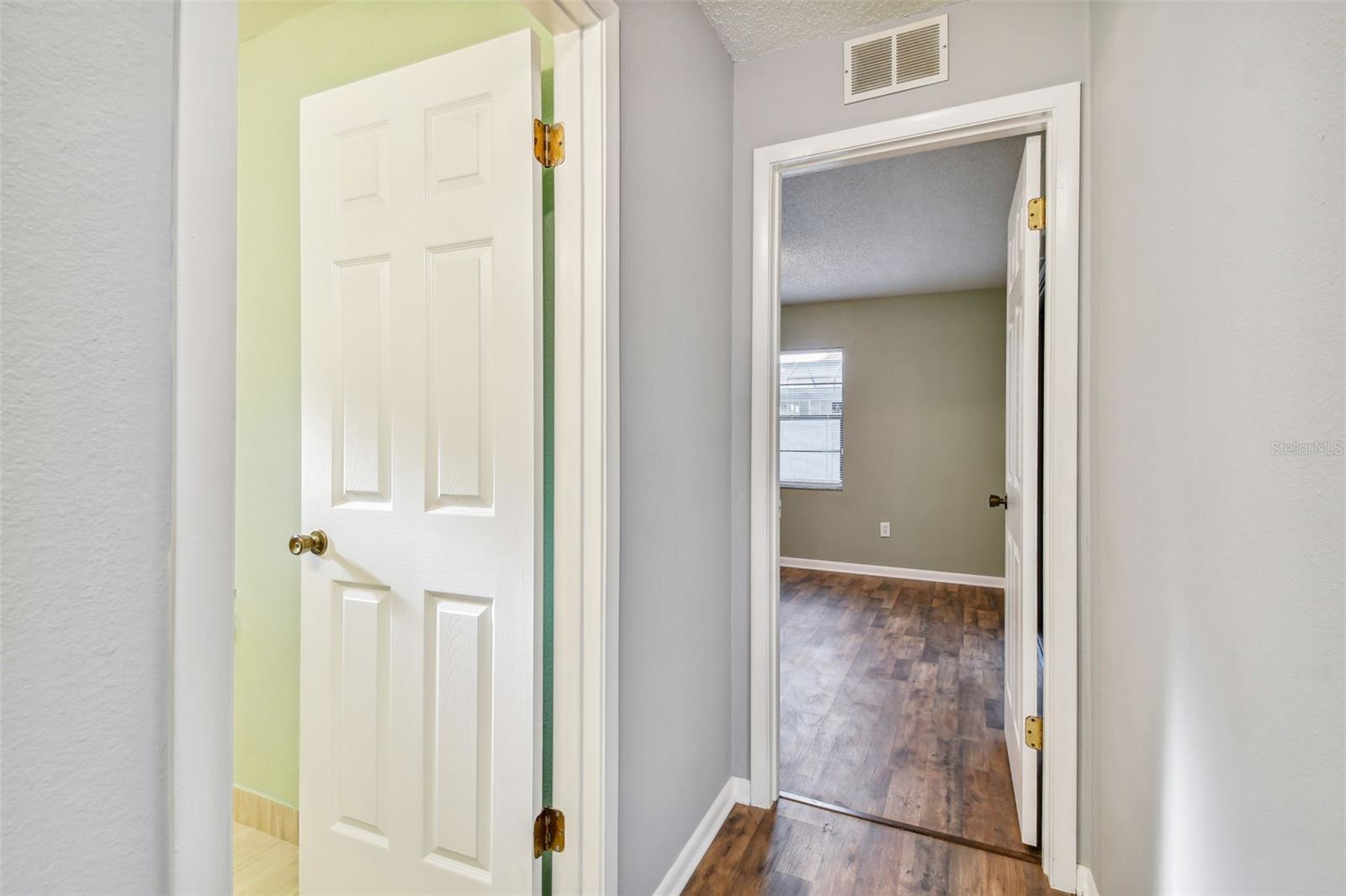1010 RIFLECREST AVE — photo 12