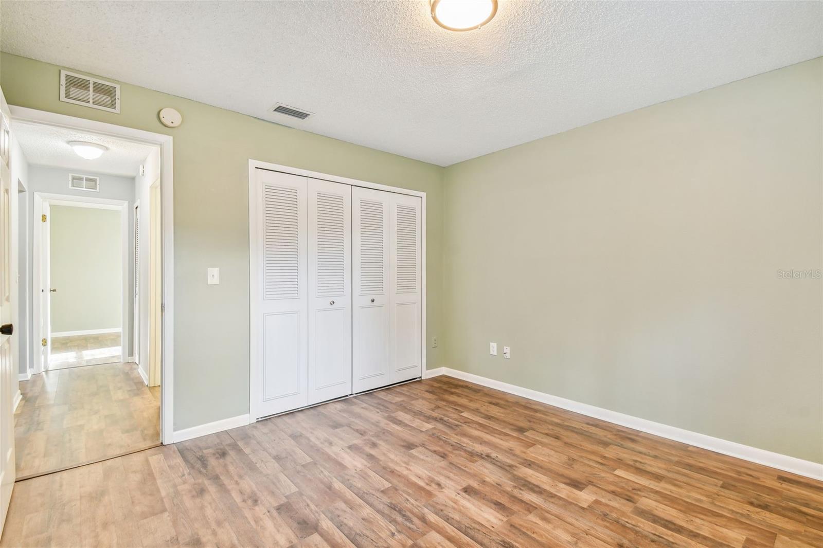 1010 RIFLECREST AVE — photo 17