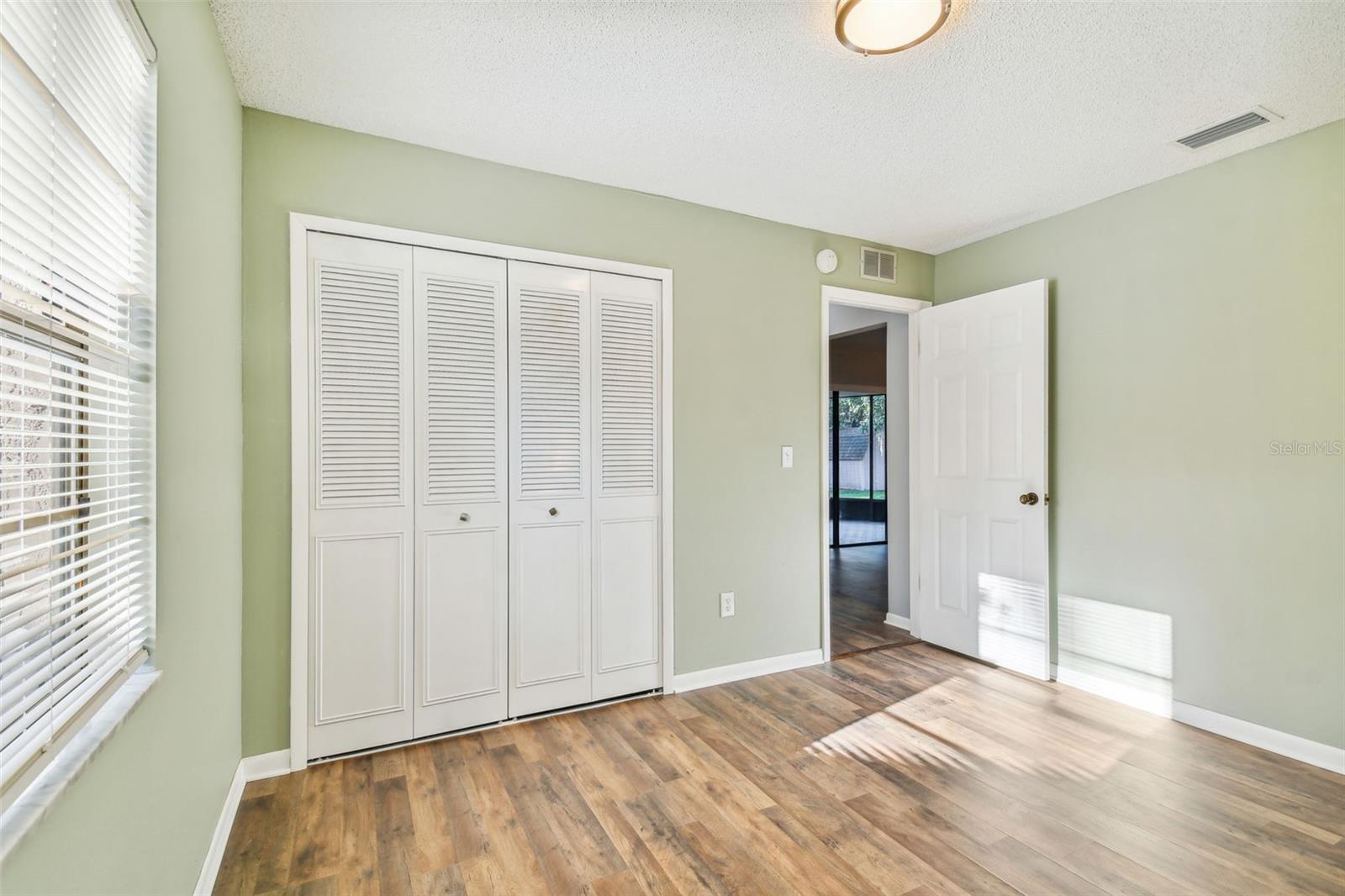 1010 RIFLECREST AVE — photo 21