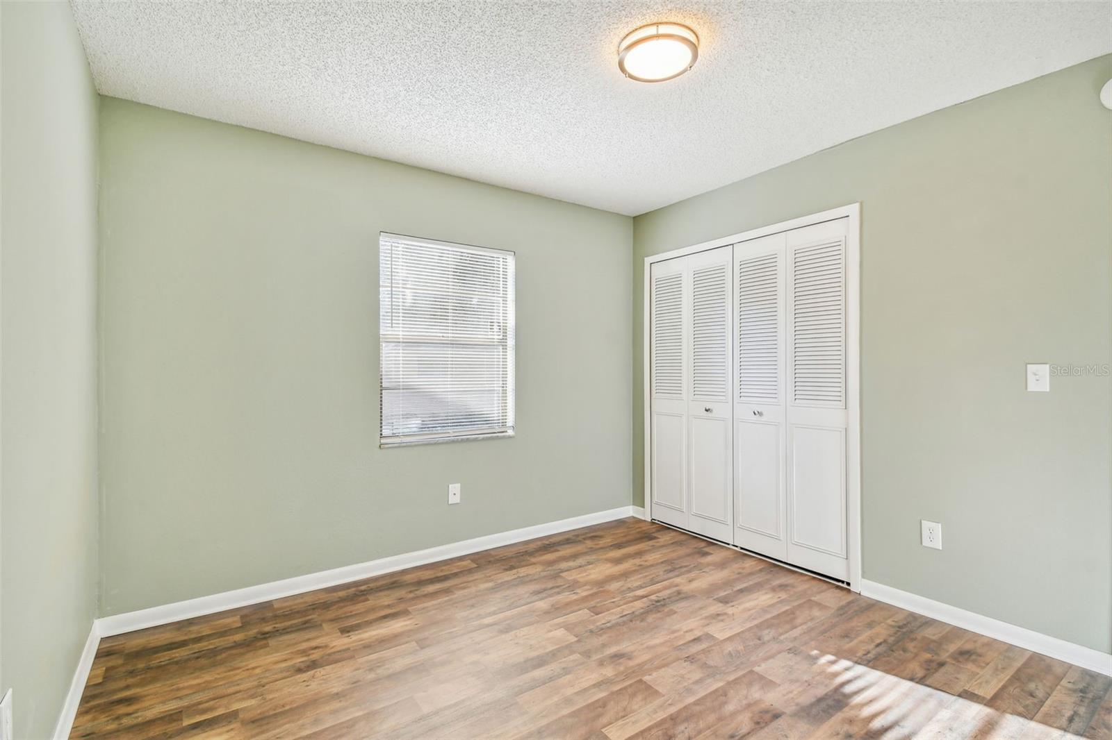 1010 RIFLECREST AVE — photo 20