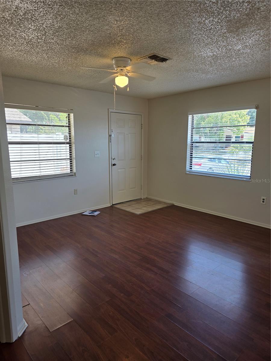6153 SAPPHIRE DR — photo 4