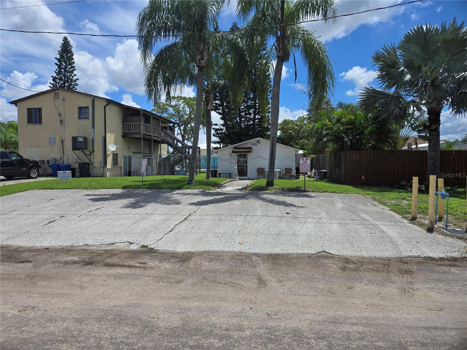 110 W SHELL POINT RD — photo 3