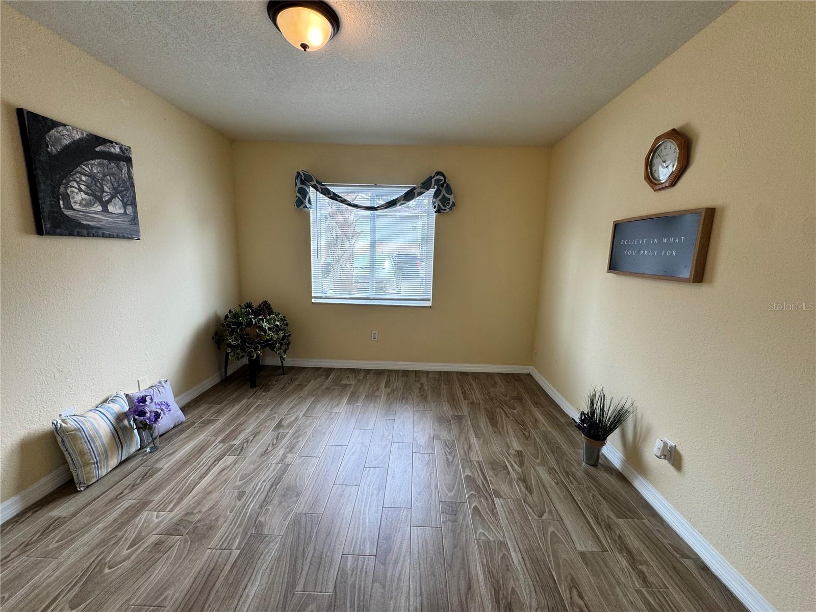 202 RED MAPLE PL #202 — photo 20
