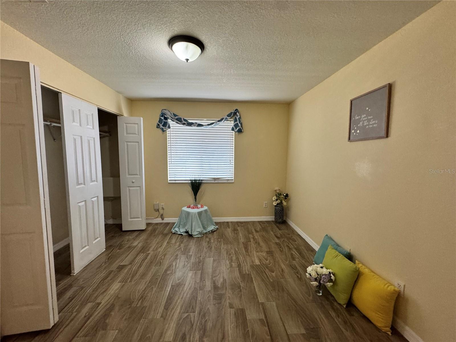 202 RED MAPLE PL #202 — photo 23