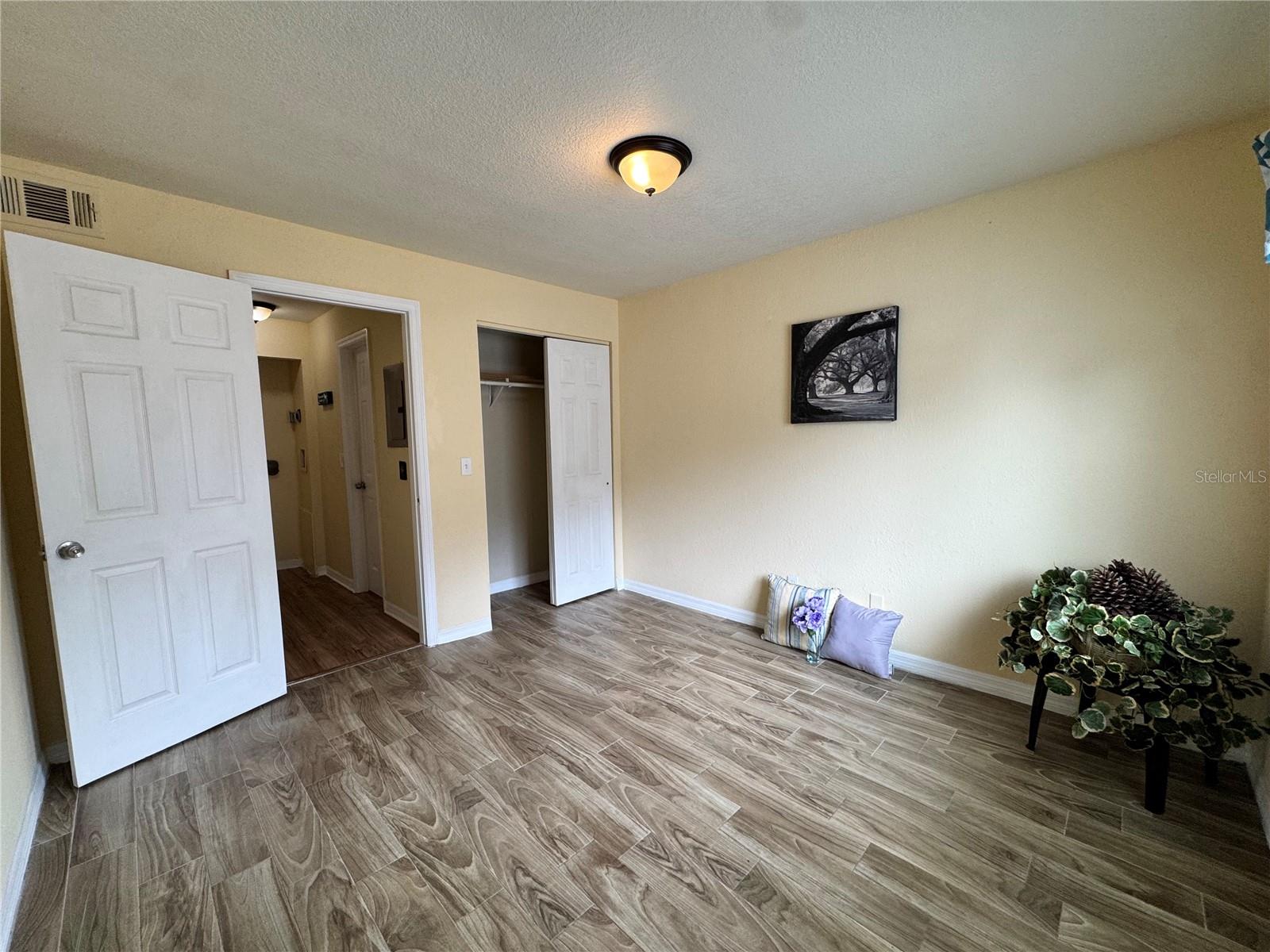 202 RED MAPLE PL #202 — photo 21