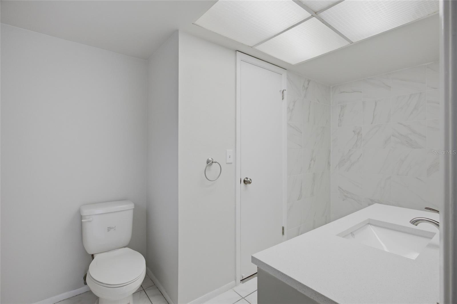 8207 DEDHAM DR — photo 13