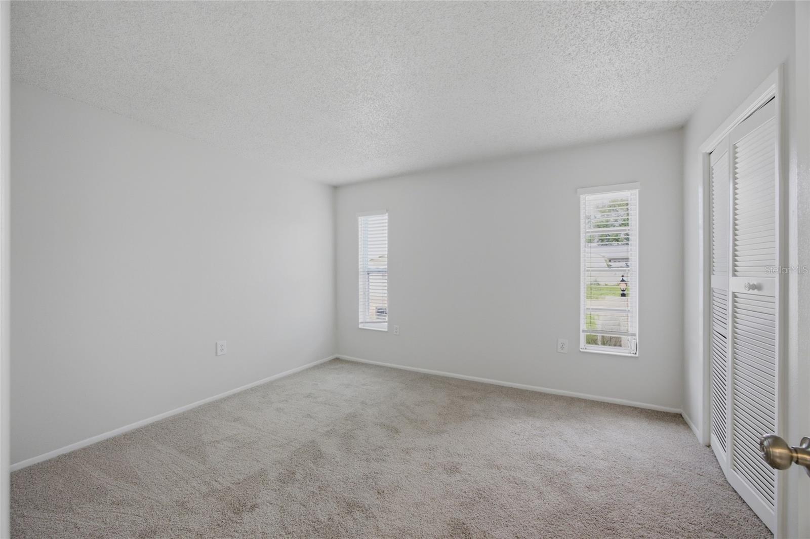 8207 DEDHAM DR — photo 15