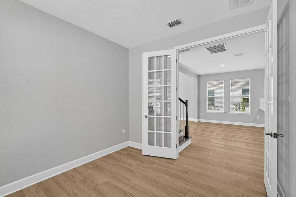 823 STEEL DR — photo 21