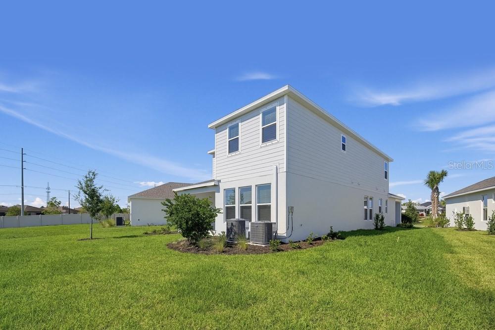 823 STEEL DR — photo 27