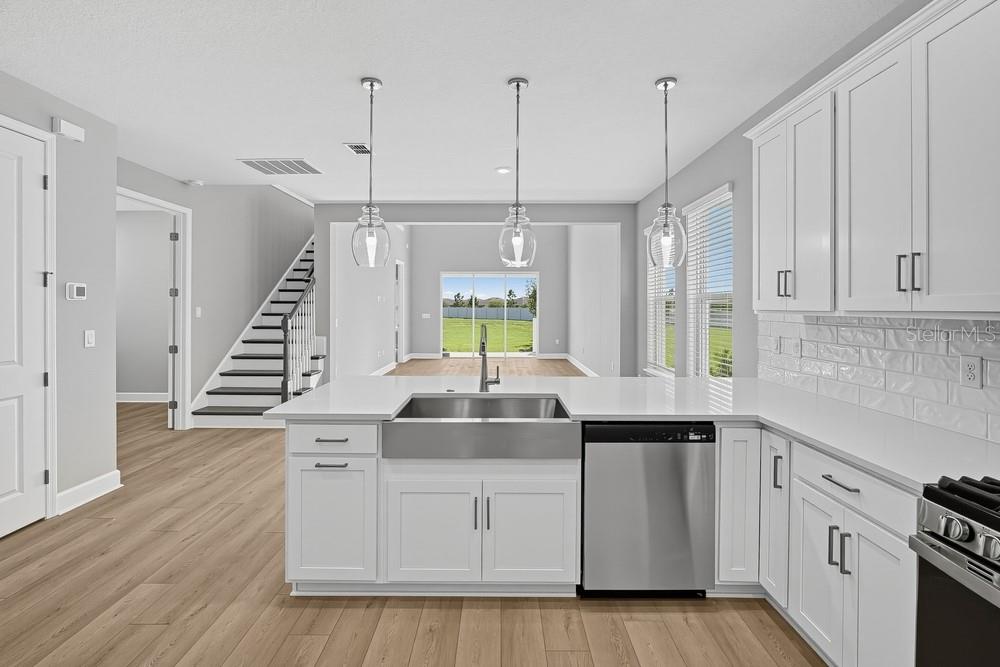 823 STEEL DR — photo 7
