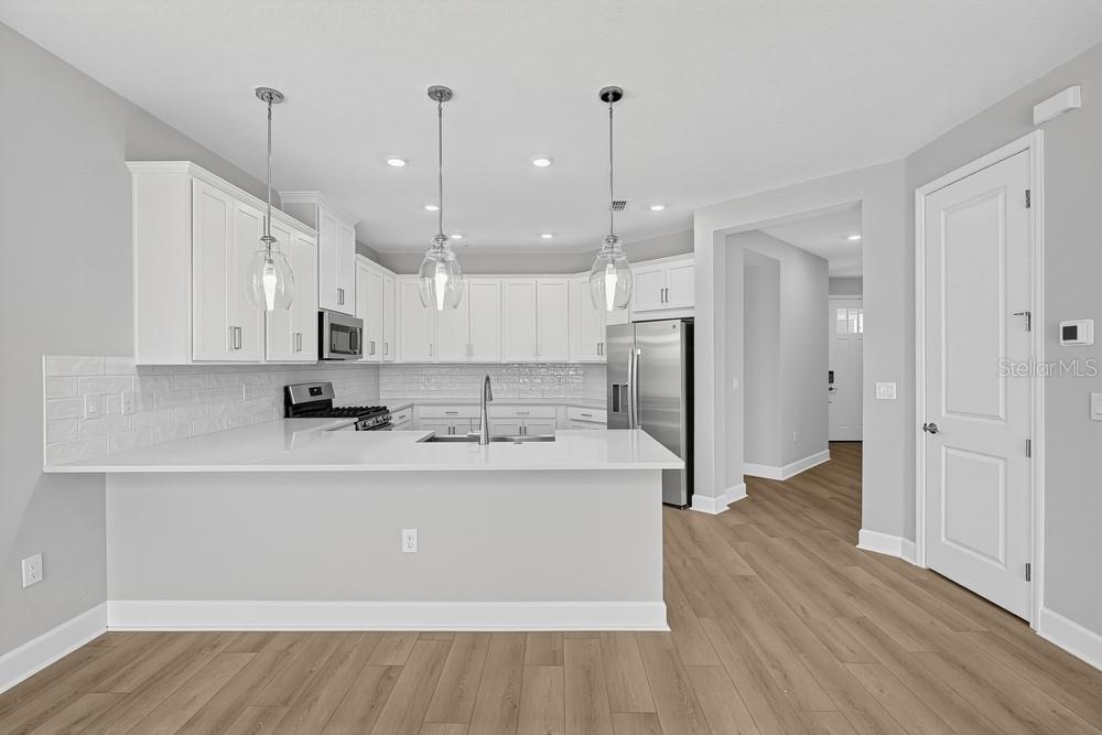 823 STEEL DR — photo 2