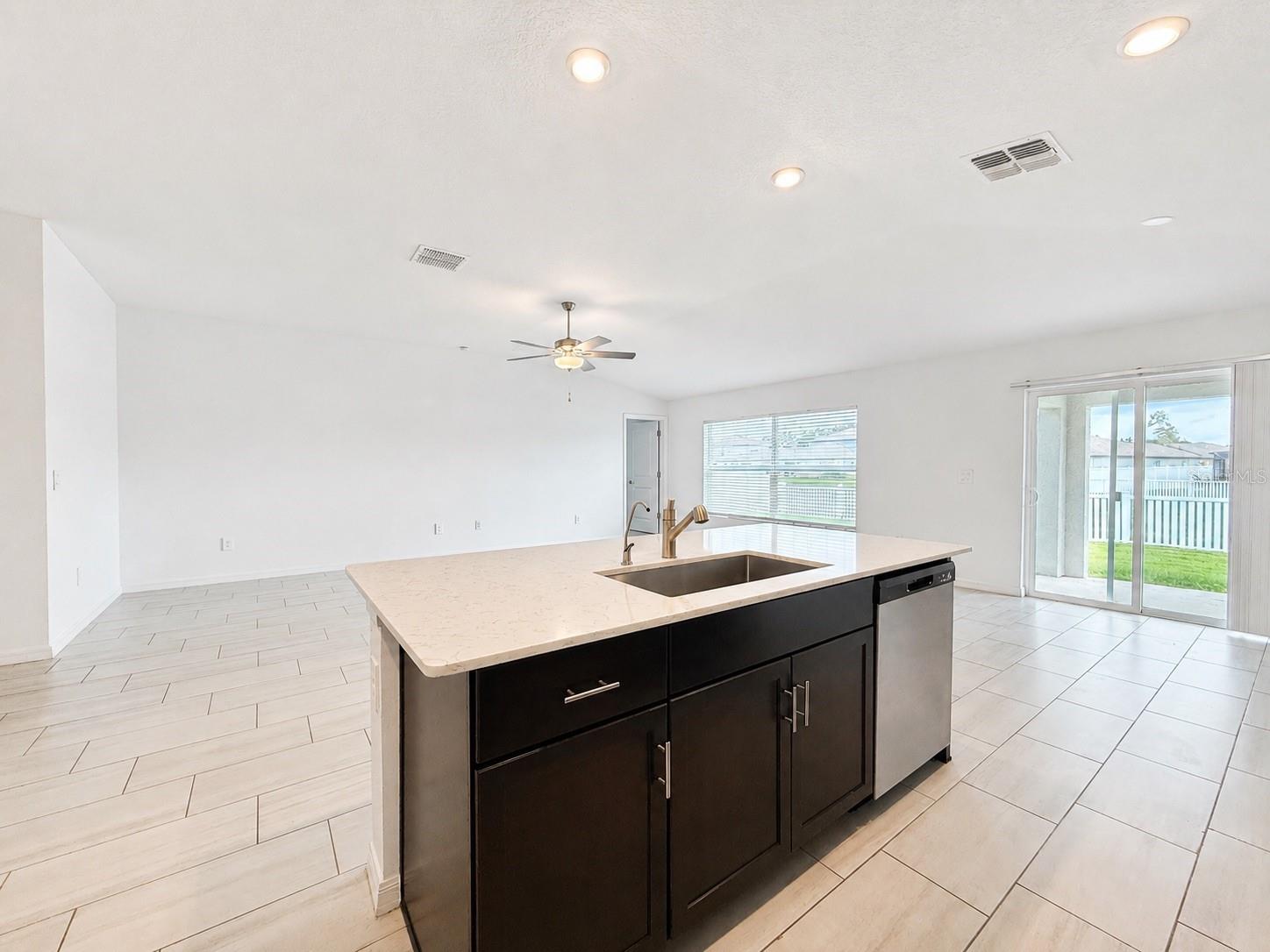 13260 PALMERSTON RD — photo 27