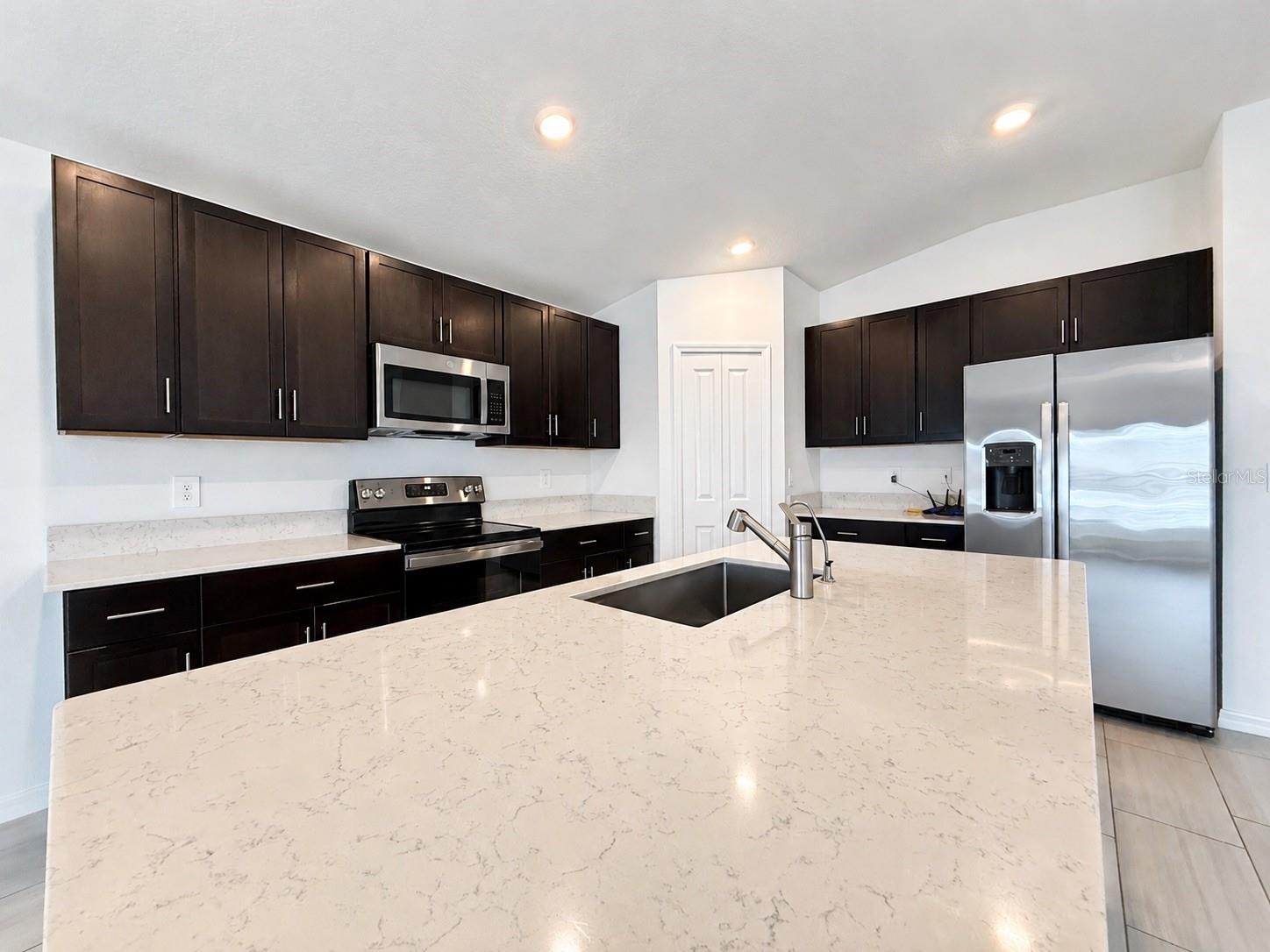 13260 PALMERSTON RD — photo 17