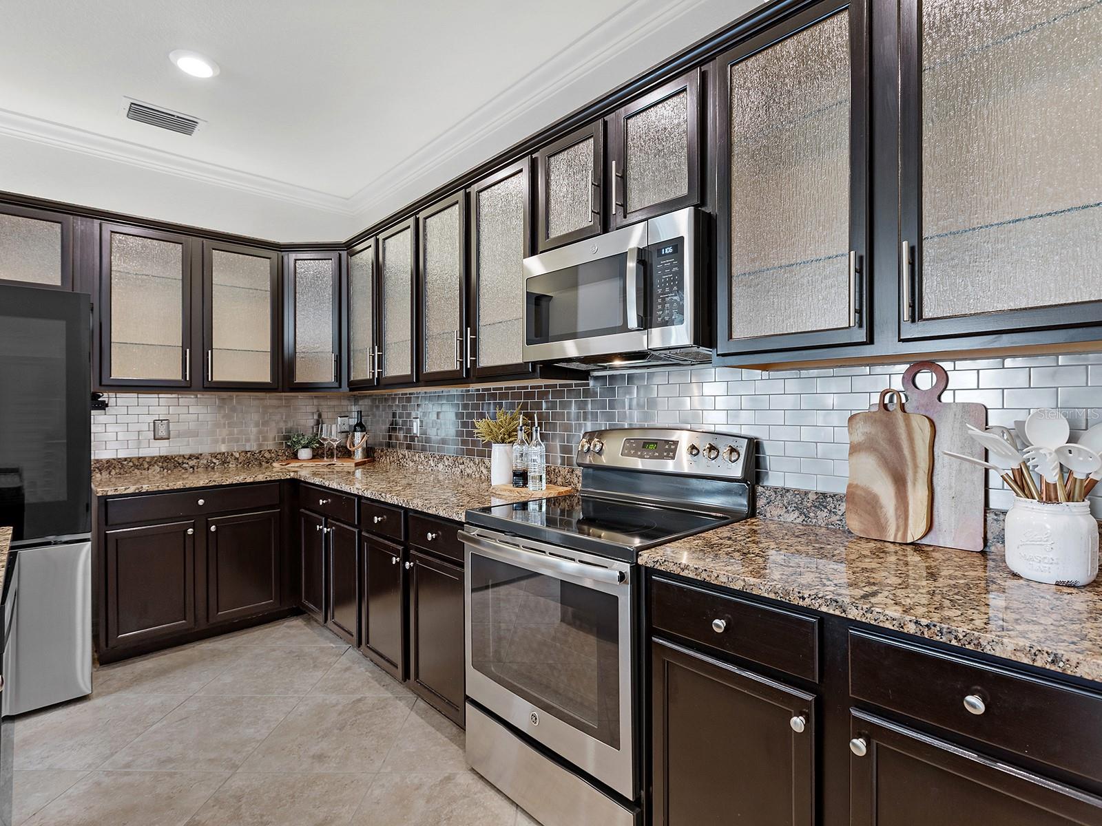 7115 MARSH VIEW TER — photo 16