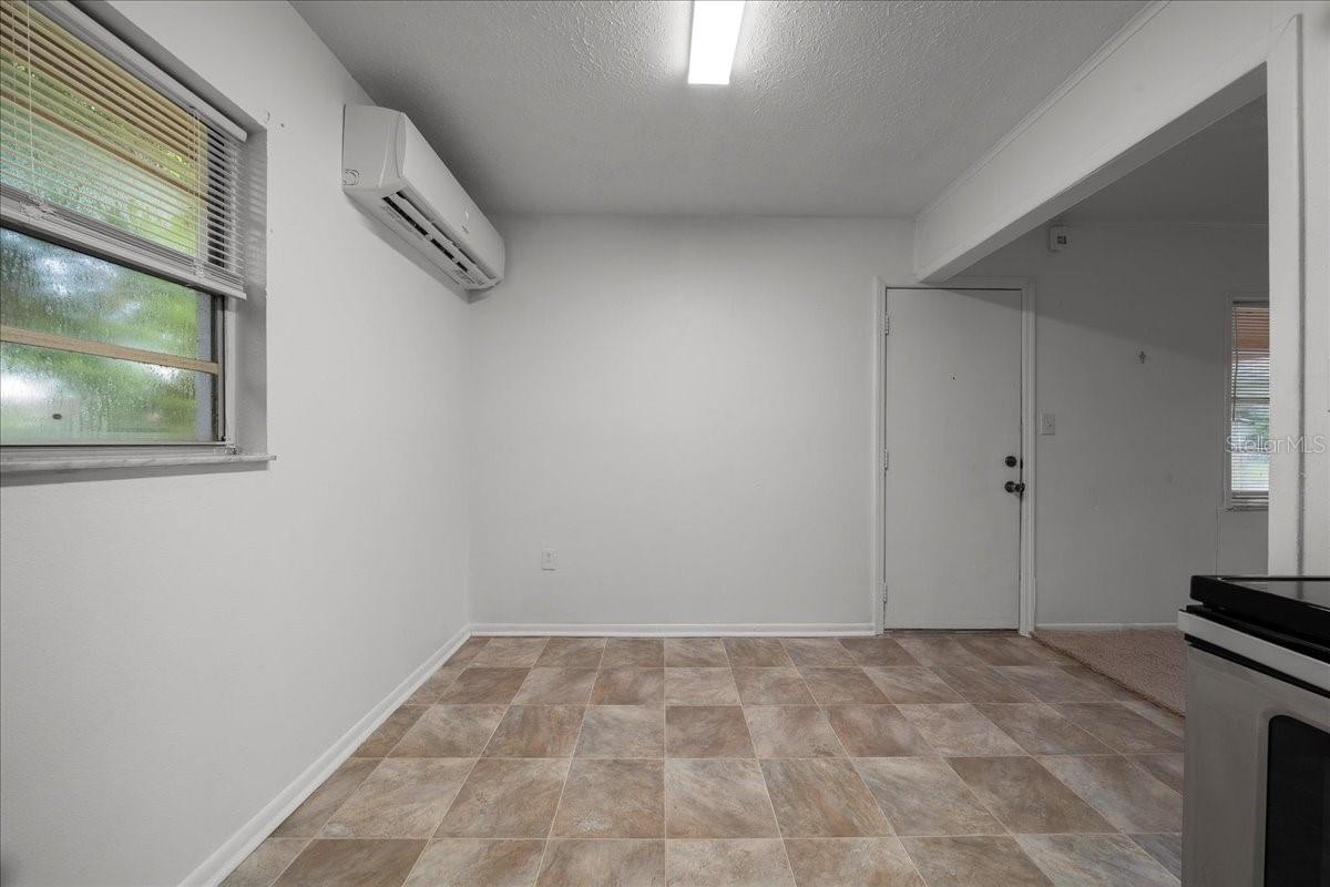1708 E OHIO ST — photo 15