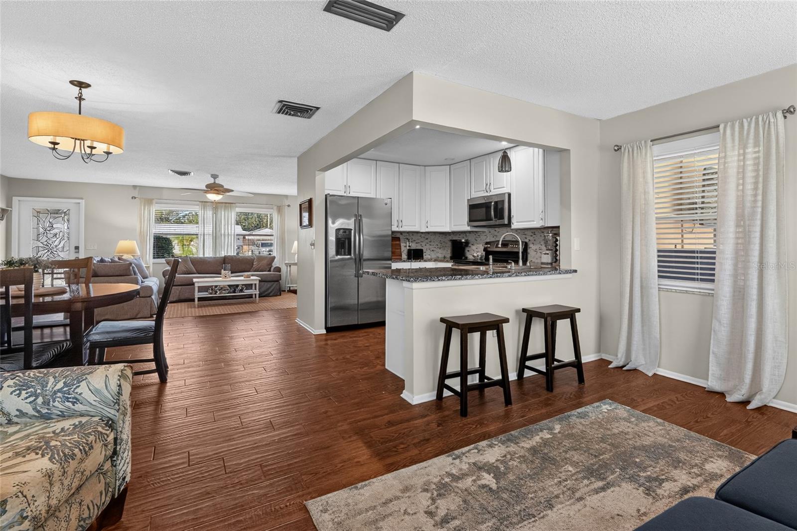 4215 PANDORA RD — photo 21