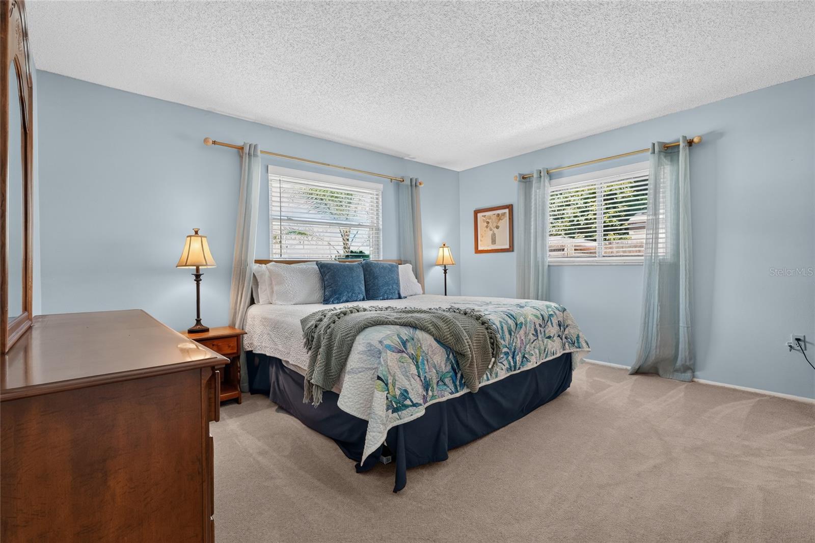 4215 PANDORA RD — photo 11