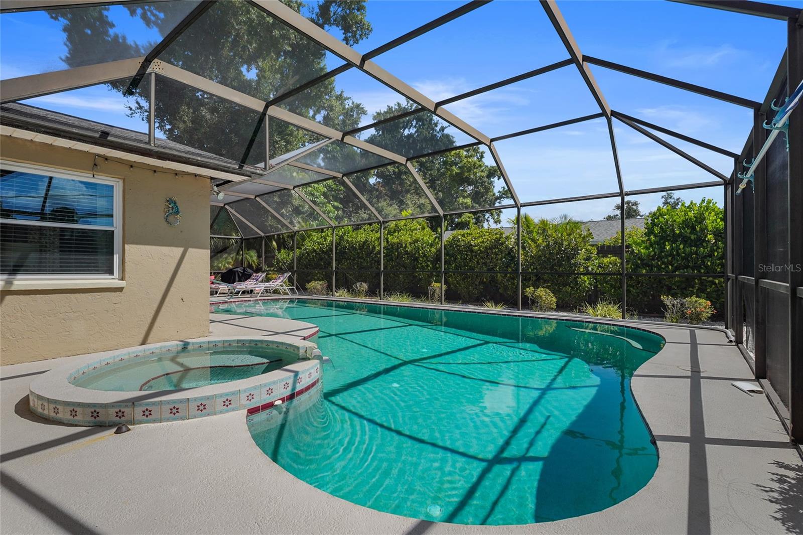 4215 PANDORA RD — photo 41