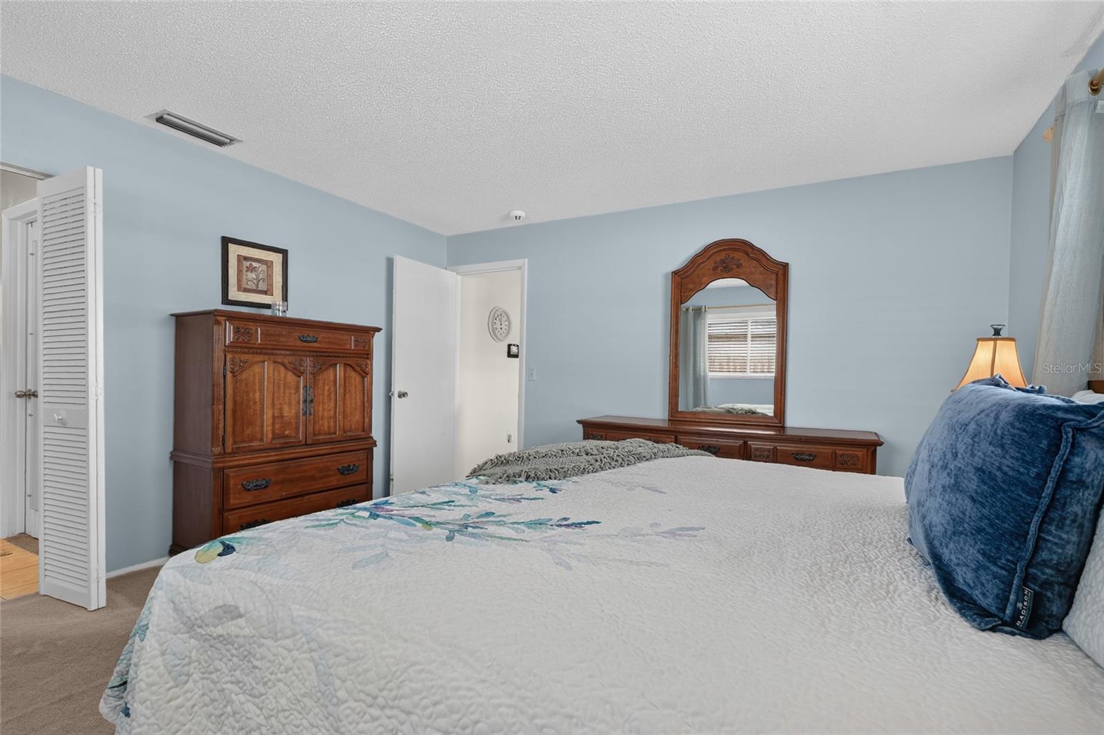 4215 PANDORA RD — photo 13
