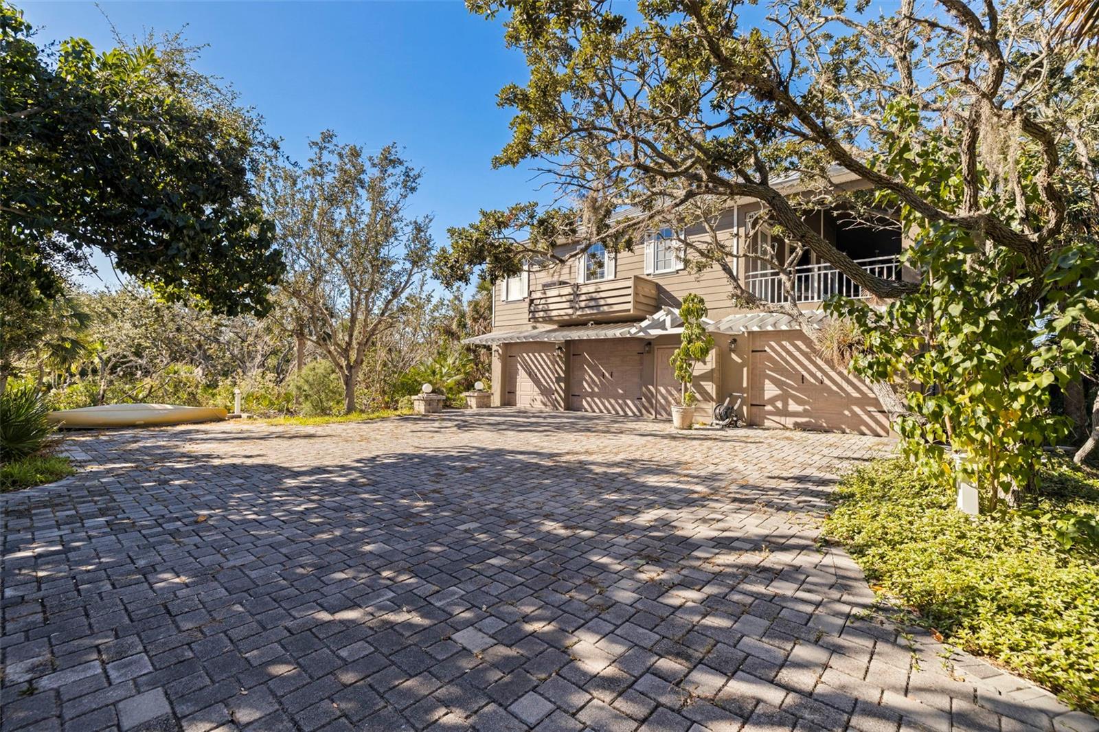 2000 BAYVIEW DR — photo 4