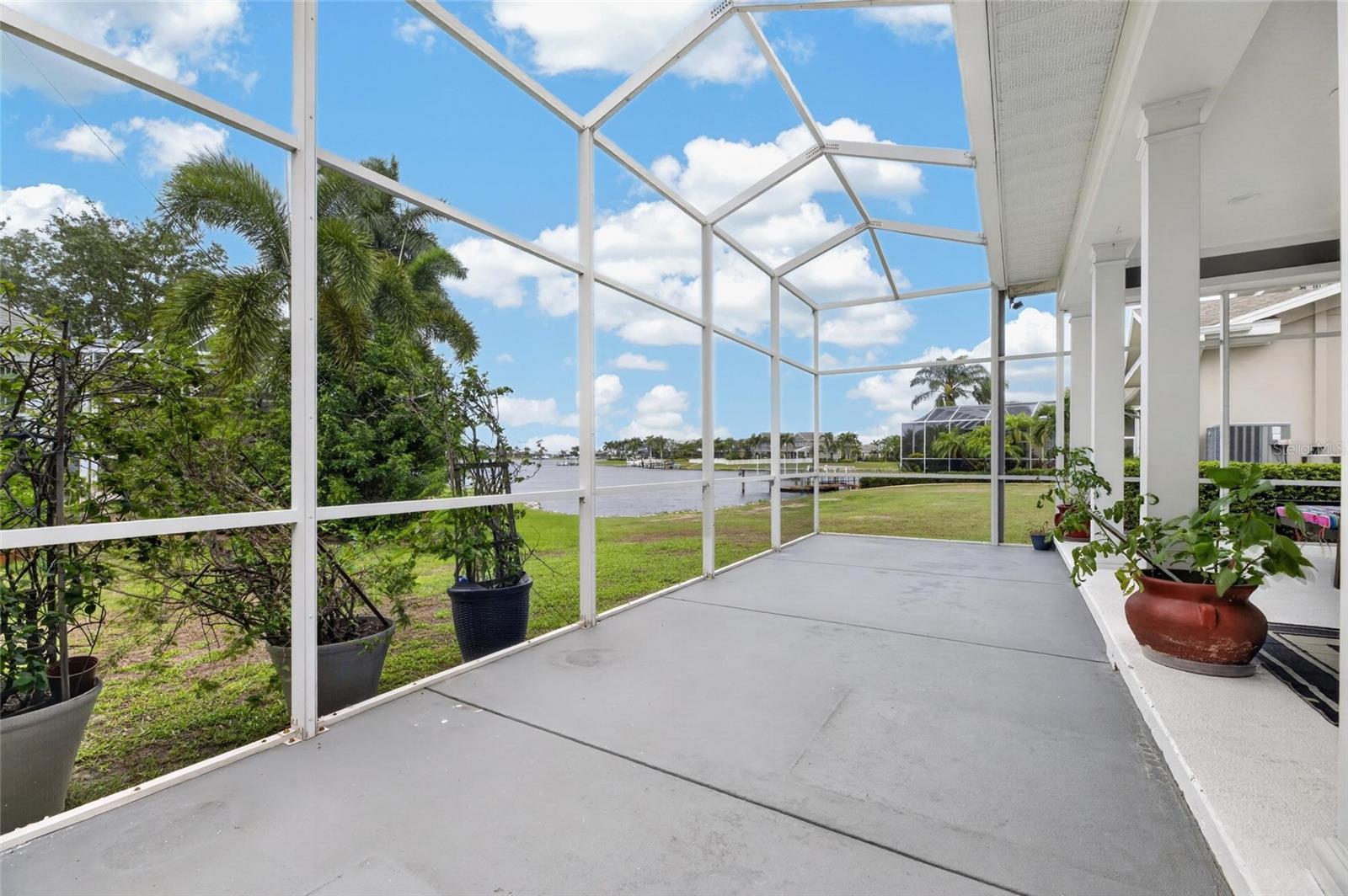 435 MANNS HARBOR DR — photo 3