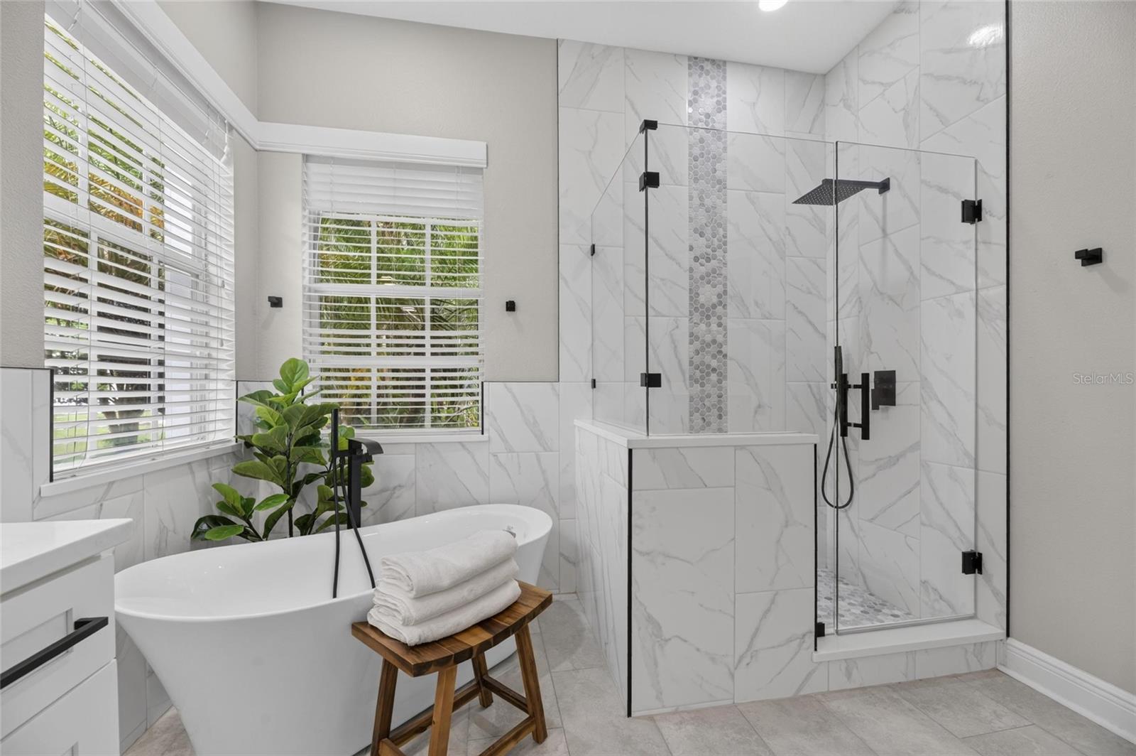 435 MANNS HARBOR DR — photo 43