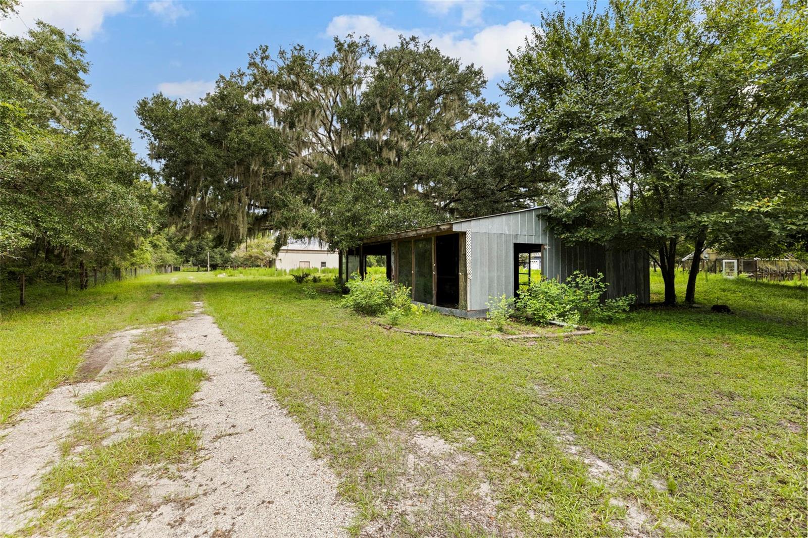 6930 MUCK POND RD — photo 24