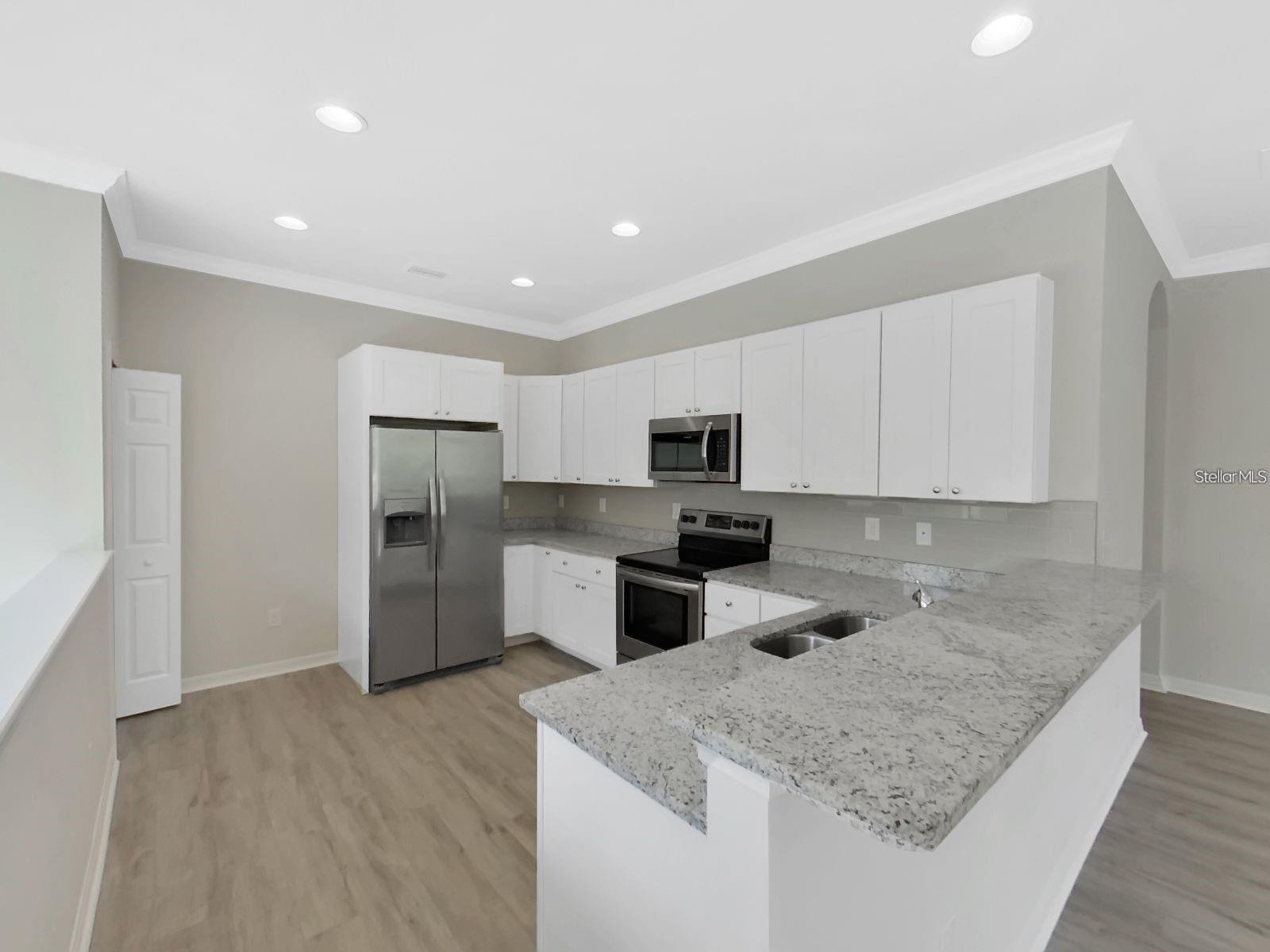 8303 KING BLOSSOM CT — photo 17