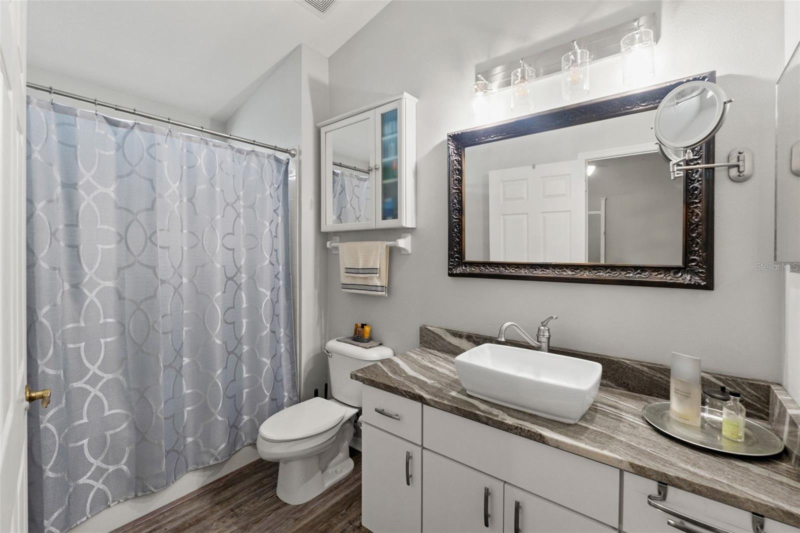 8620 PERSEA CT — photo 9