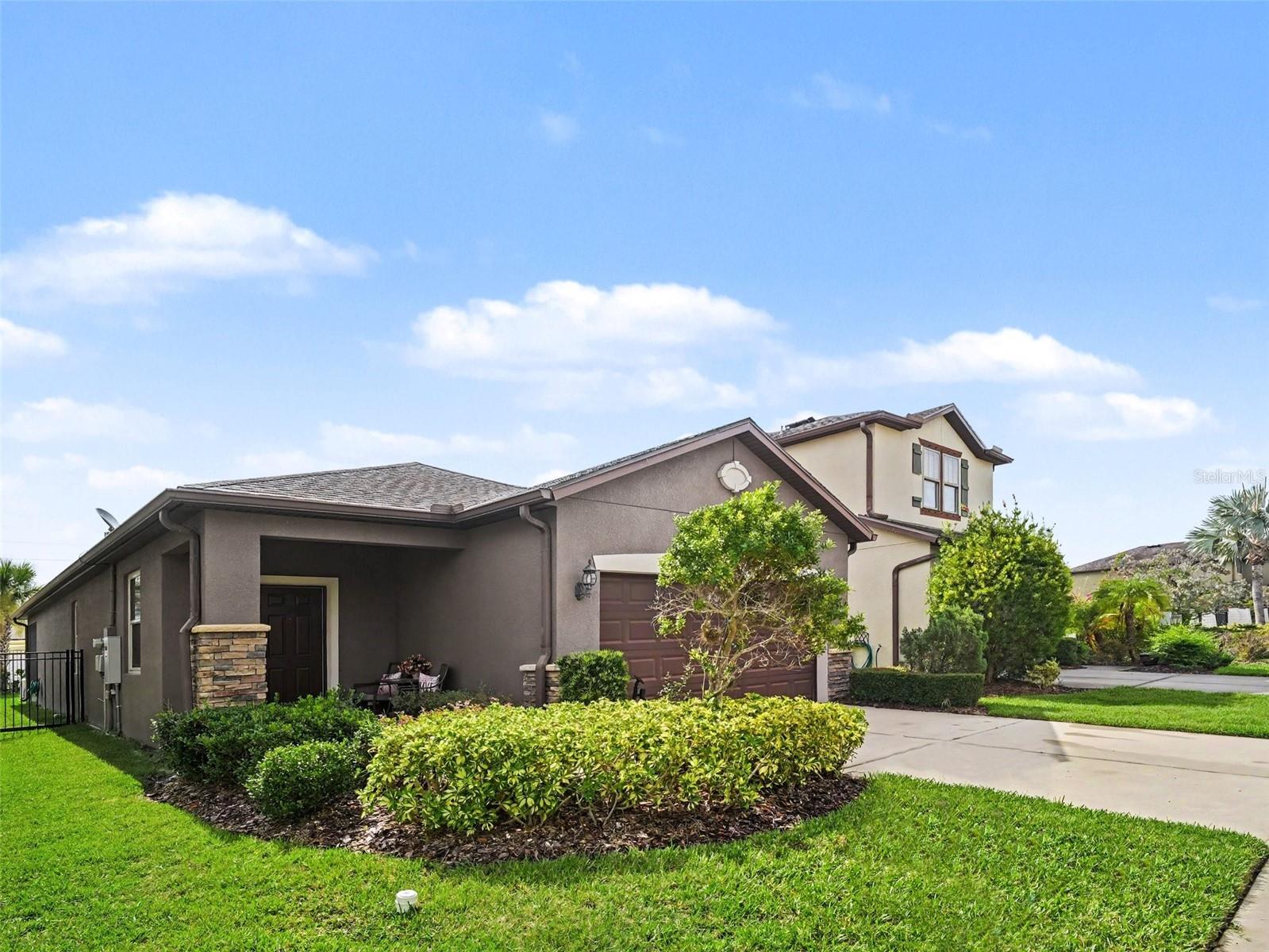 1505 CUSTER BAYOU ST — photo 4