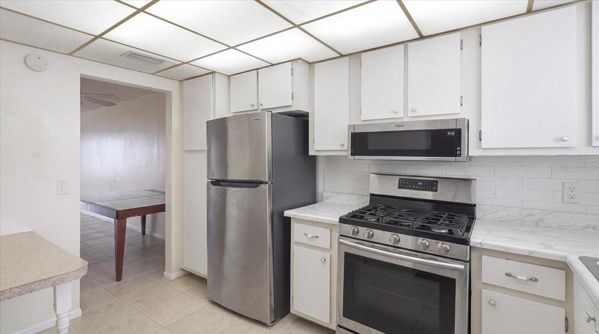 5925 SHORE BLVD S #302 — photo 9